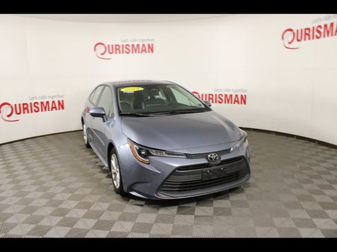 Used 2024 Toyota Corolla LE w/ LE Convenience Package FWD image 12