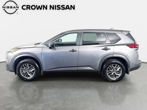 Certified 2025 Nissan Rogue S image 9