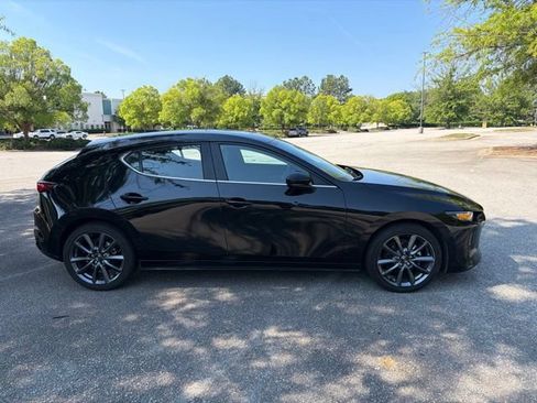 Used 2023 MAZDA MAZDA3 s FWD image 6