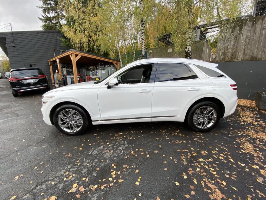 Used 2025 Genesis GV70 2.5T AWD/4WD image 3