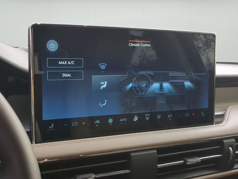 New 2026 Lincoln Corsair Premiere FWD image 18