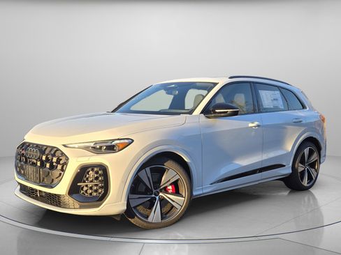 New 2025 Audi SQ5 Premium Plus image 2