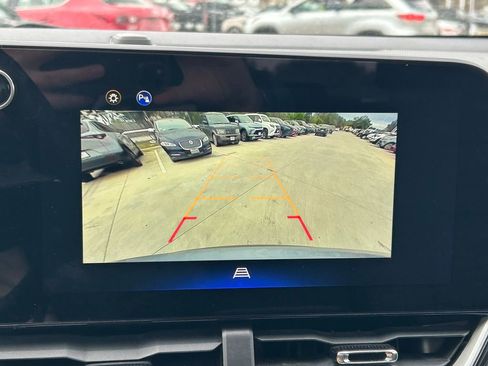 Used 2025 Chevrolet Equinox LT image 28