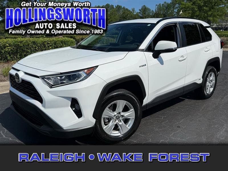 Used 2021 Toyota RAV4 XLE AWD/4WD image 1