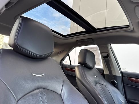 Used 2011 Cadillac CTS Premium image 16