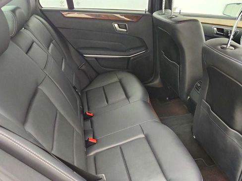 Used 2016 Mercedes-Benz E 350 Sedan image 23