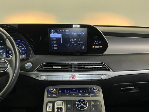 Used 2022 Hyundai Palisade SEL image 16
