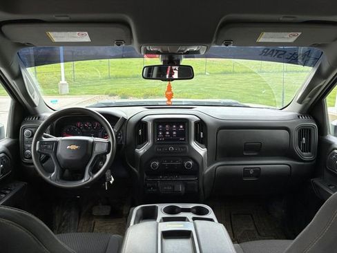 Certified 2022 Chevrolet Silverado 2500 W/T w/ WT Convenience Package AWD/4WD image 11