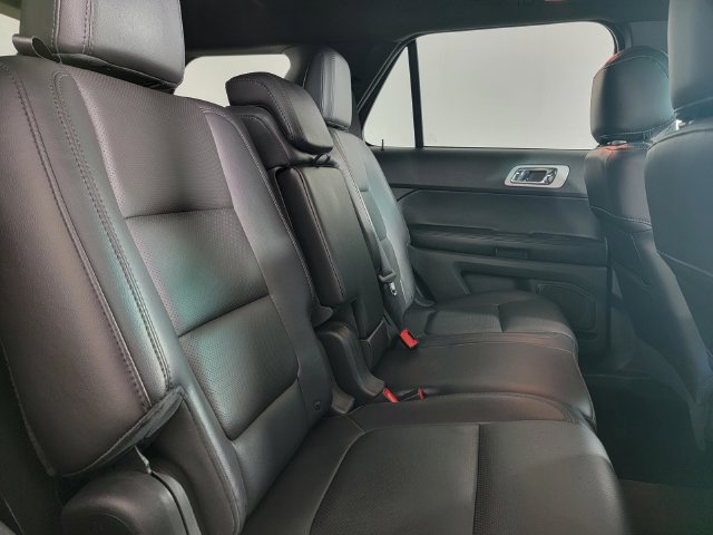 Used 2014 Ford Explorer Limited w/ Equipment Group 301A AWD/4WD image 17