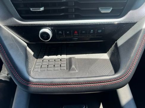 Used 2025 Ford Explorer ST AWD/4WD image 34
