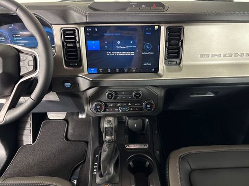 New 2026 Ford Bronco Outer Banks image 27