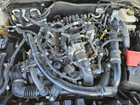 Used 2022 Ford Bronco Wildtrak image 34