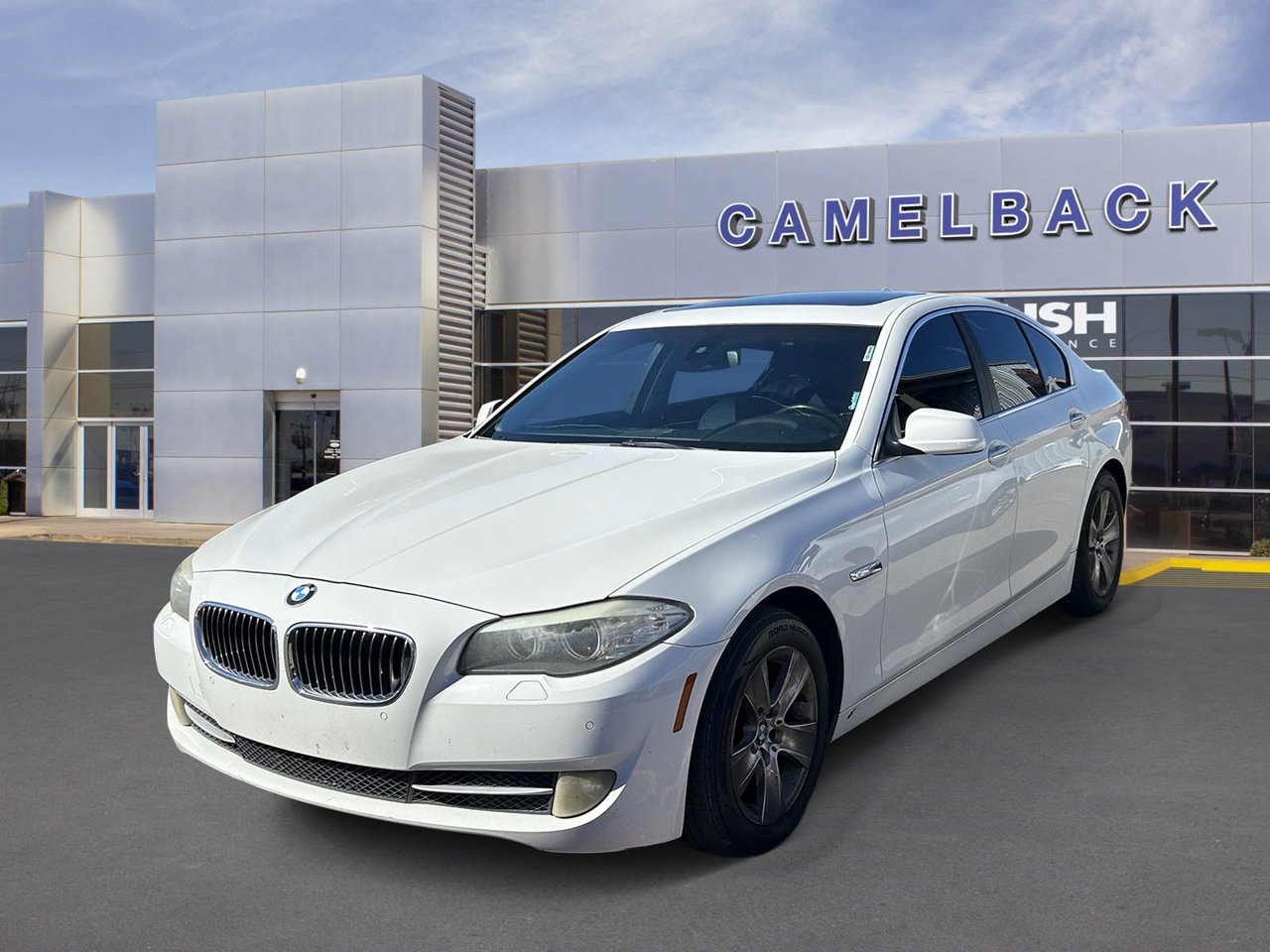 Used 2011 BMW 528i Sedan RWD image 2