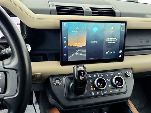 Used 2022 Land Rover Defender 110 X-Dynamic HSE image 17