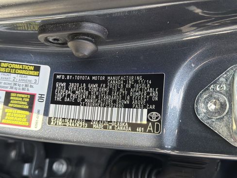 Used 2015 Toyota Corolla S image 28