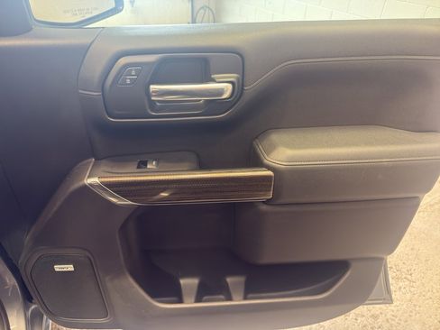 Used 2019 Chevrolet Silverado 1500 RST image 19