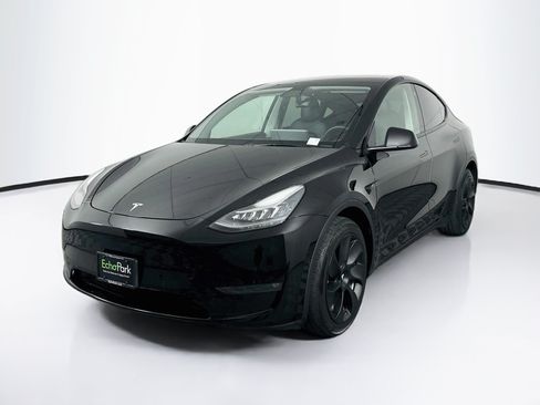 Used 2021 Tesla Model Y Long Range AWD/4WD image 3