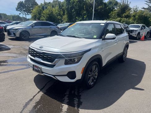 Used 2021 Kia Seltos LX AWD/4WD image 7