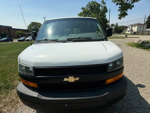 Used 2019 Chevrolet Express 2500 w/ Driver Convenience Package RWD image 2