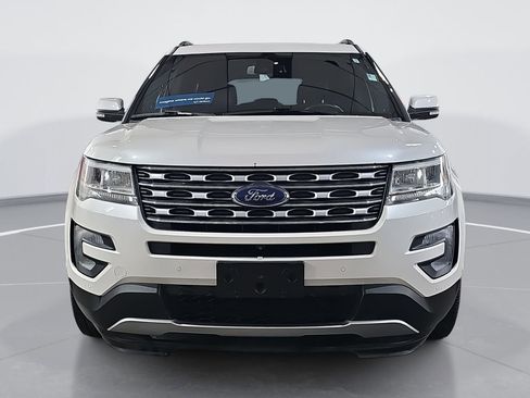 Used 2017 Ford Explorer Limited w/ Equipment Group 301A image 10