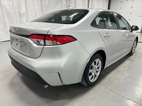 Used 2025 Toyota Corolla LE image 7