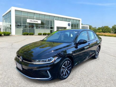 Certified 2026 Volkswagen Jetta SE FWD image 1