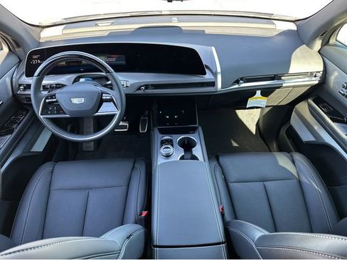 New 2026 Cadillac Vistiq Luxury image 8