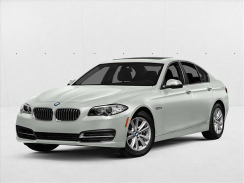 Used 2016 BMW 528i Sedan RWD image 1