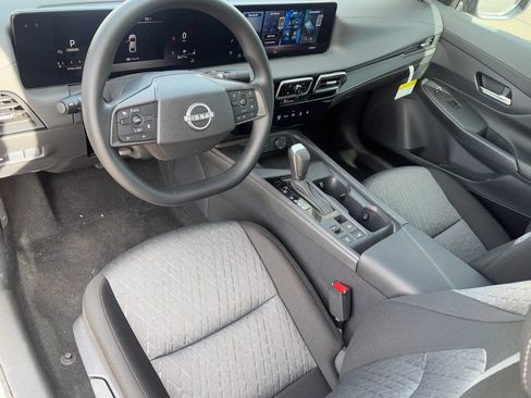 New 2026 Nissan Sentra SV w/ Floor Mat Package FWD image 18