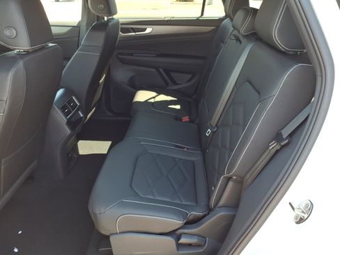 New 2026 Volkswagen Atlas Cross Sport SE FWD image 14