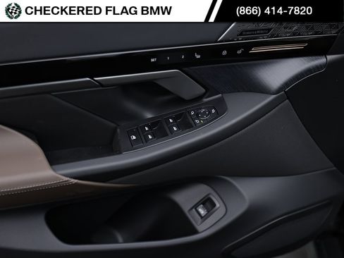 Used 2025 BMW 530i w/ Premium Package image 15