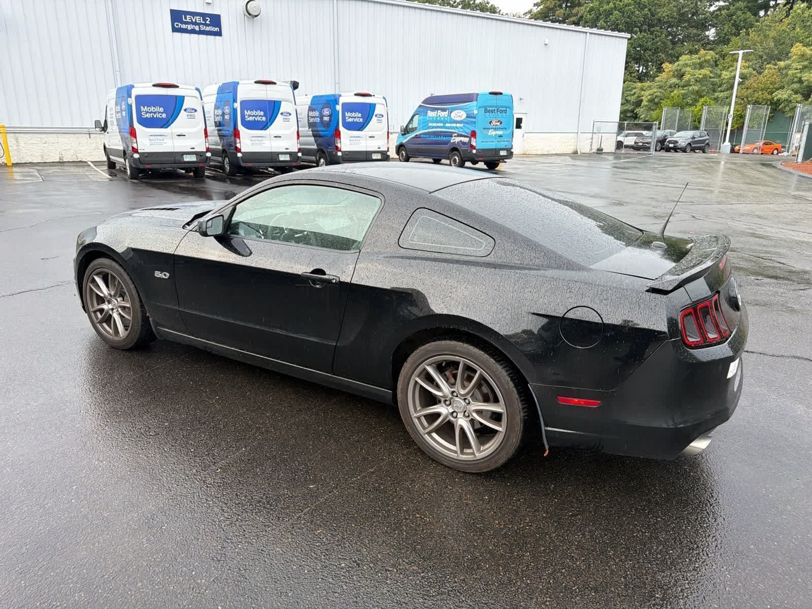 Used 2014 Ford Mustang GT Premium w/ Electronics Package RWD image 9