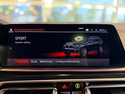 Used 2021 BMW X7 M50i AWD/4WD image 36