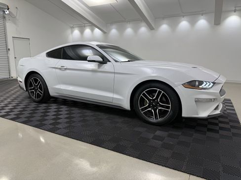 Used 2018 Ford Mustang Premium image 1