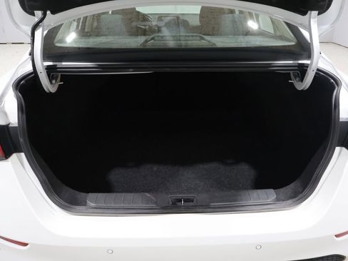 Used 2024 Nissan Sentra S image 4