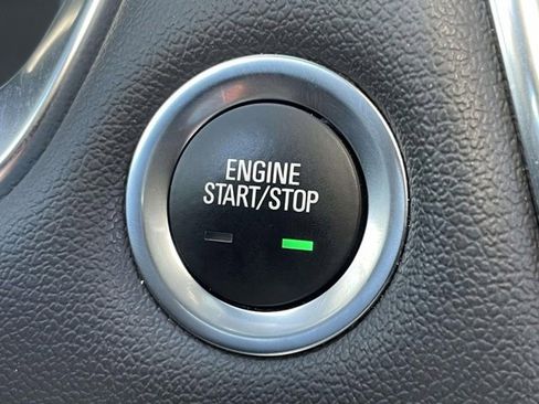 Certified 2023 Chevrolet Traverse RS image 25