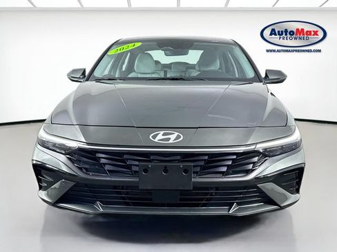 Used 2024 Hyundai Elantra Limited FWD image 7