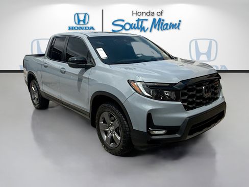 Certified 2024 Honda Ridgeline TrailSport image 1
