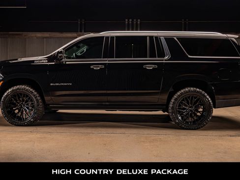 Used 2025 Chevrolet Suburban High Country image 6