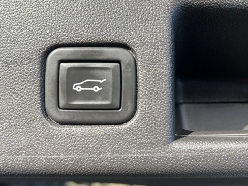 Used 2020 Chevrolet Equinox LT image 43