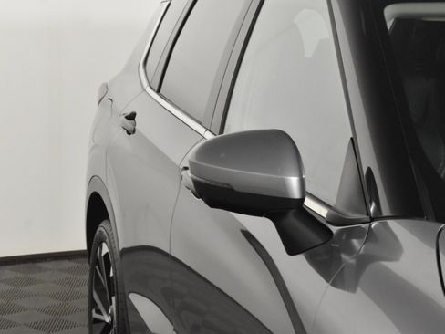 Used 2024 Mitsubishi Outlander SE image 14