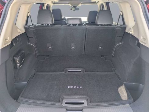 Used 2021 Nissan Rogue SL FWD image 12