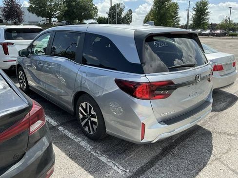 Used 2025 Honda Odyssey EX-L image 10