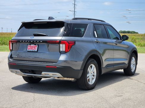 New 2026 Ford Explorer Active w/ Active Comfort Package RWD image 4