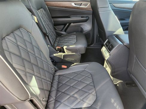New 2026 Volkswagen Atlas SEL Premium R-Line image 23