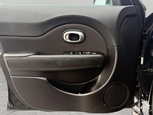 Used 2019 Kia Soul image 17