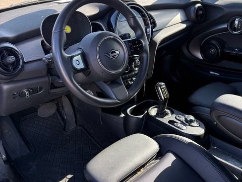 Used 2024 MINI Cooper SE FWD image 9