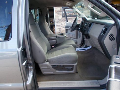 Used 2009 Ford F250 XLT AWD/4WD image 13