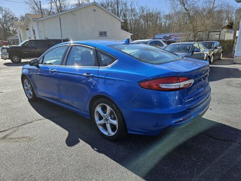 Used 2020 Ford Fusion SE image 10