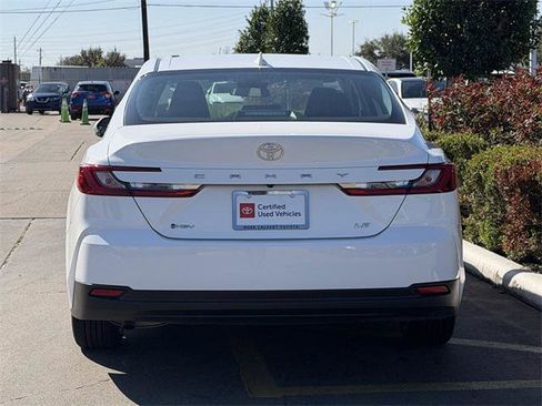 Certified 2025 Toyota Camry LE image 6